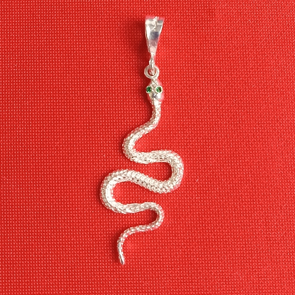 Sterling‎ Silver Textured Snake-Serpent silhouette Pendant Necklace